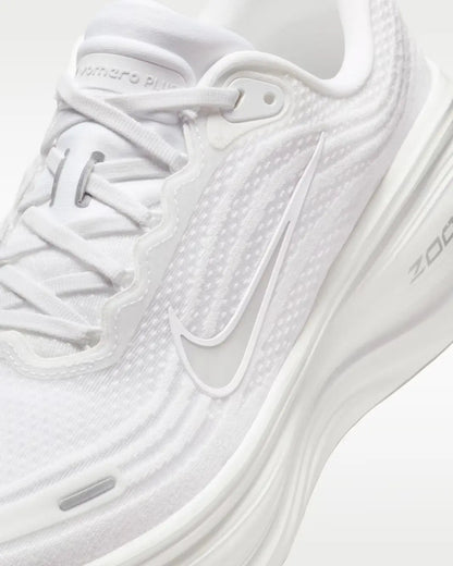 Nike Vomero Plus White Metallic Silver Light Smokey Grey